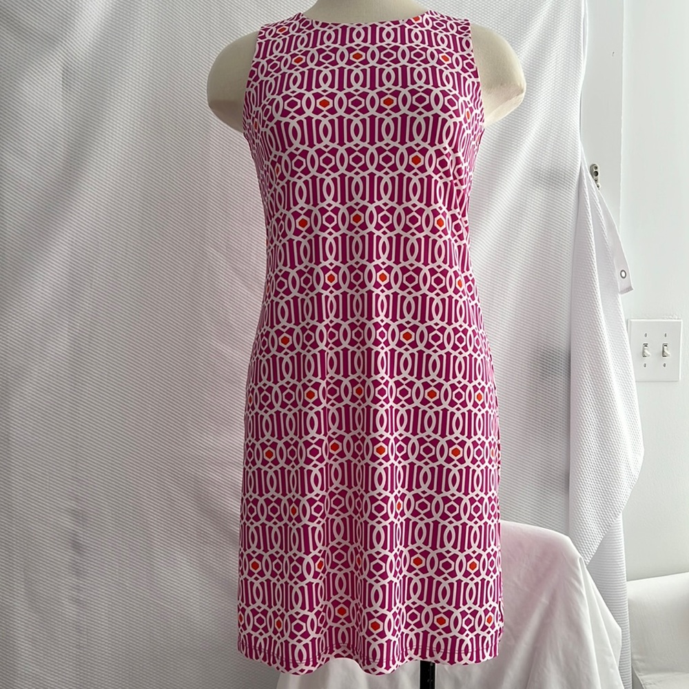 Jude Connally Pink geometric pattern with an orange dot size small